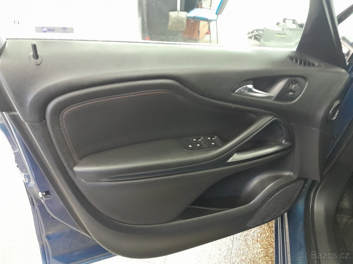 Opel Zafira TOURER 1,6 CDTI 136 - 10