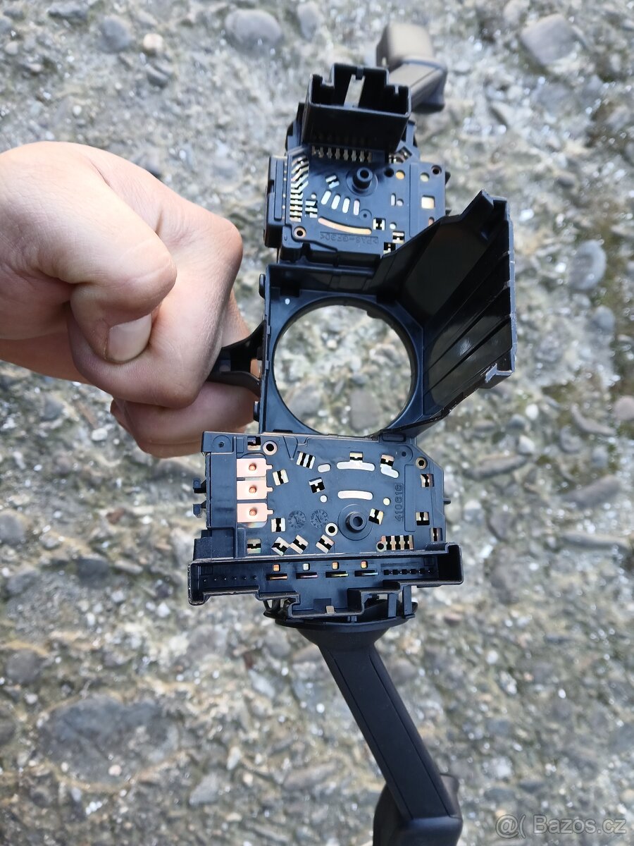 prepinaci packy fabia 3 - tempomat, PC, blinkry - 10