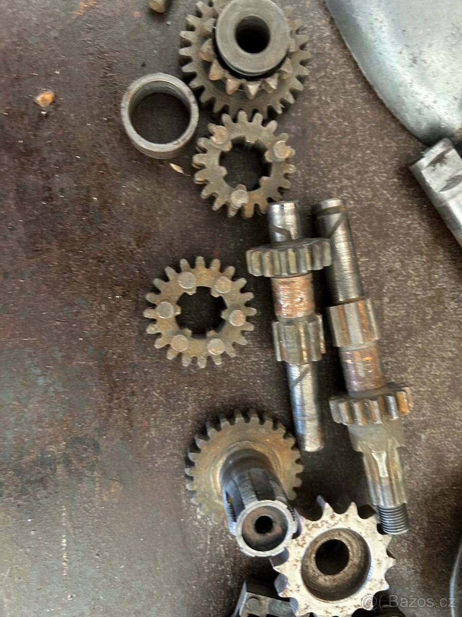 Jawa 05 motor - 10