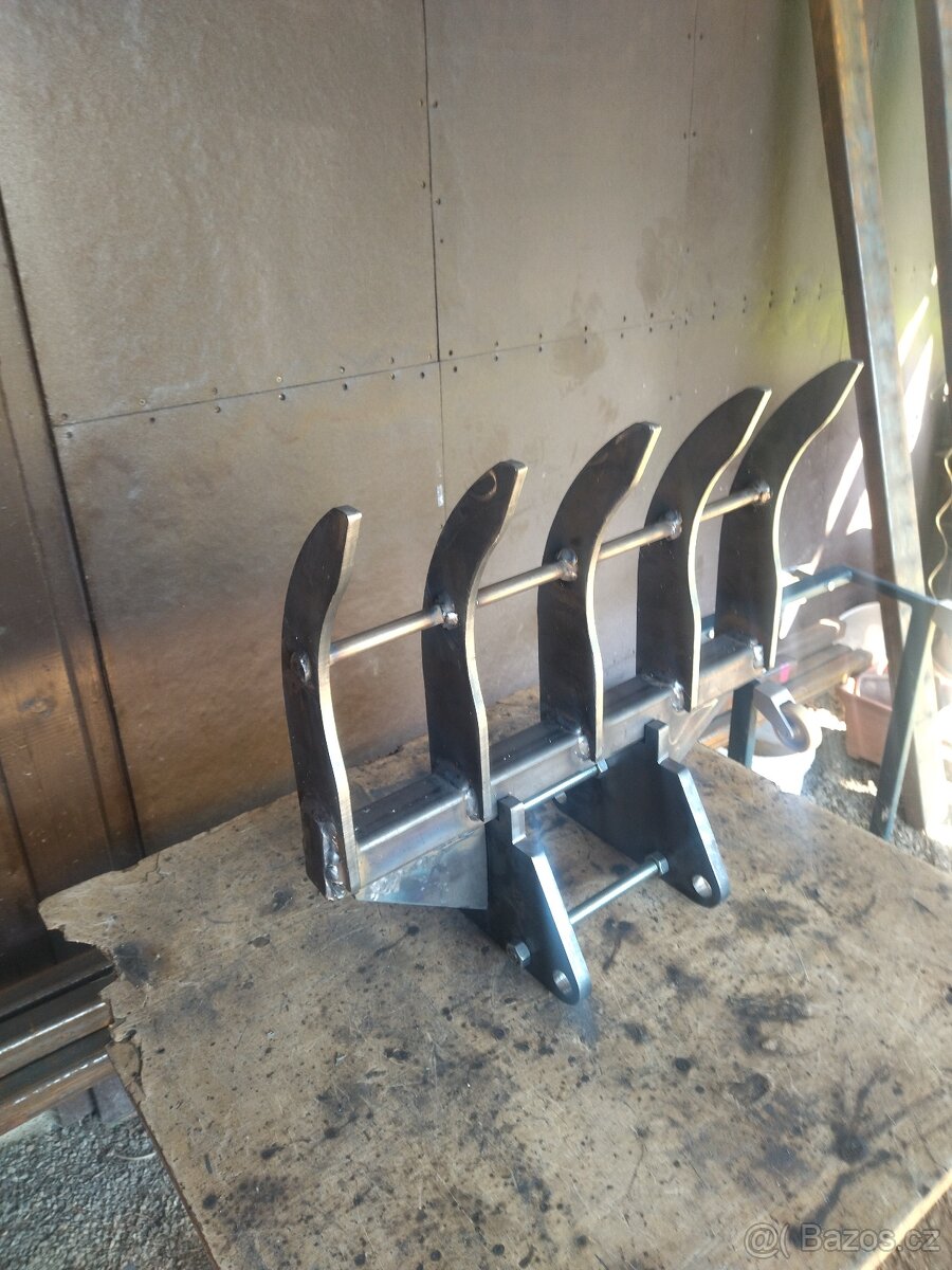 kátrovací,prosívací lžíce.lopata na bagr - 10