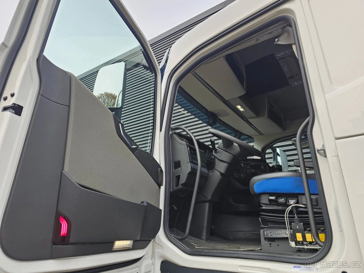 Volvo FH13 460 6x4 / Zalamovací hák / Nosič kontejnerů HYVA - 10