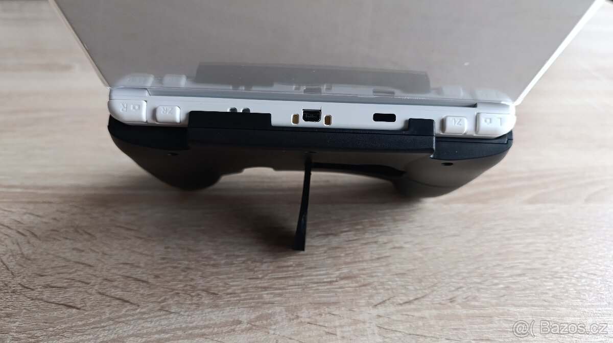 Prodám New Nintendo 3DS XL - 10