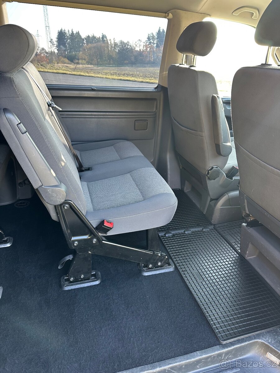 VW Caravelle T5.1 – 2011 – 2.0 BiTDI 132 kW – DSG - 10