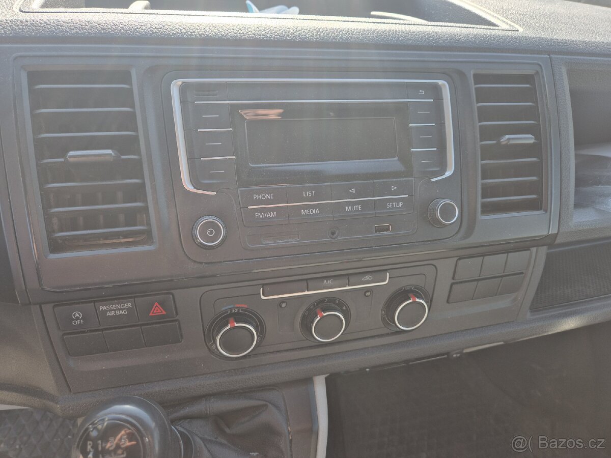 Volkswagen Transporter - 10