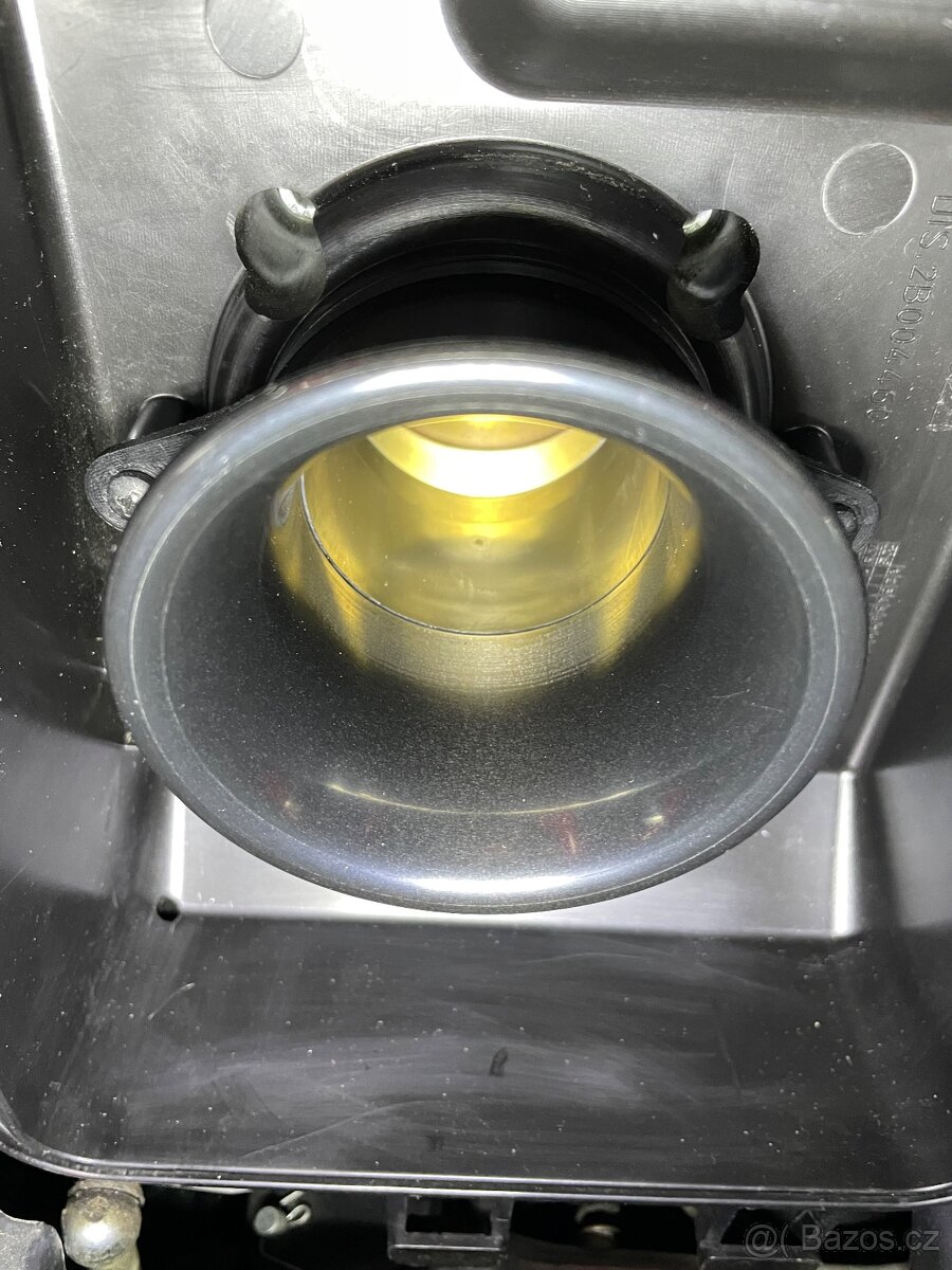 Moto Guzzi V85TT velocity stack - 10