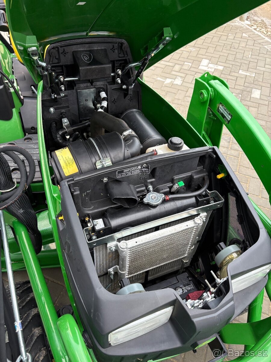 John Deere 1025r Celny nakladac - 10
