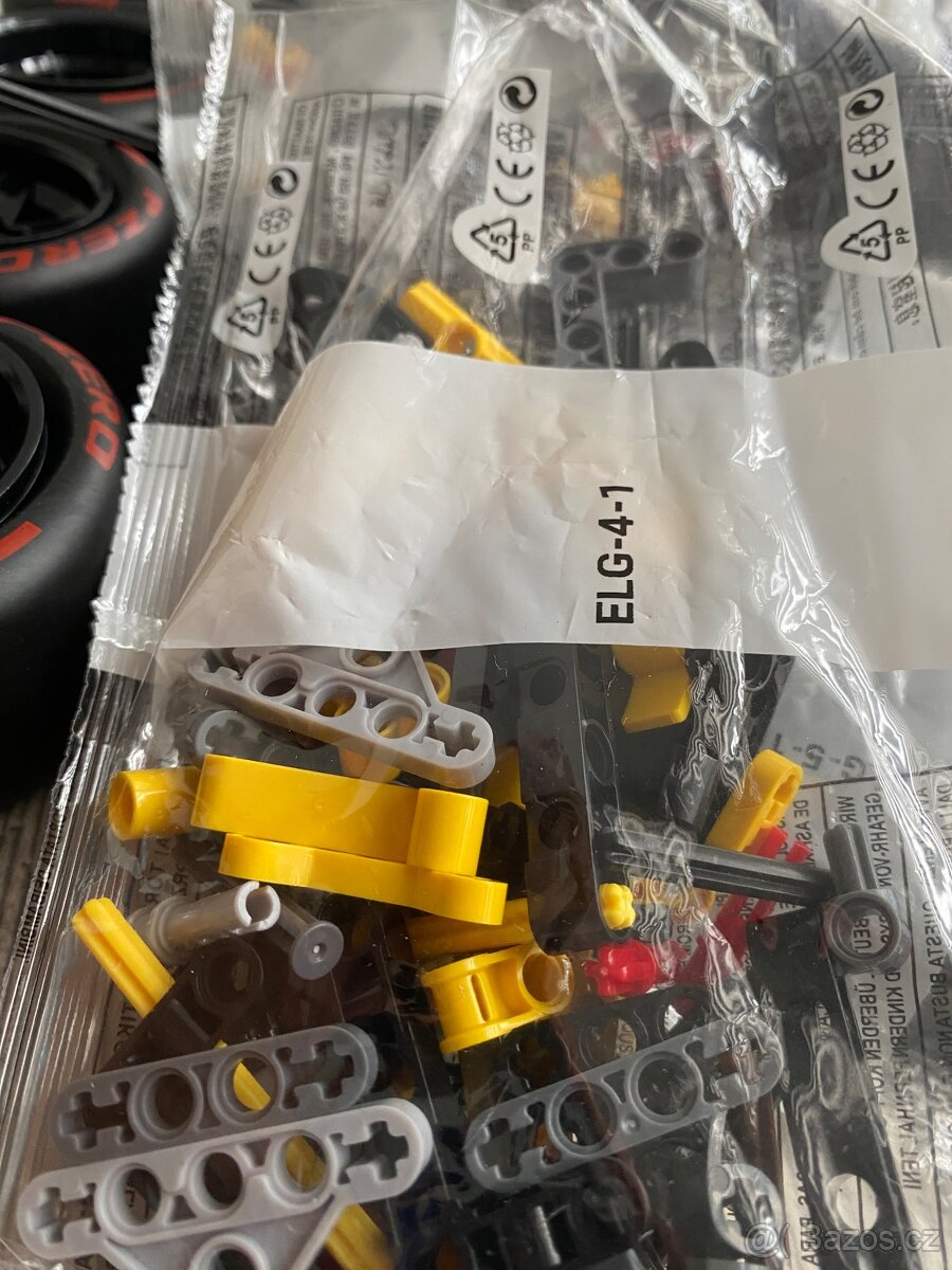 NOVÉ Red Bull Racing RB20 F1 - 1639ks kostek - 10