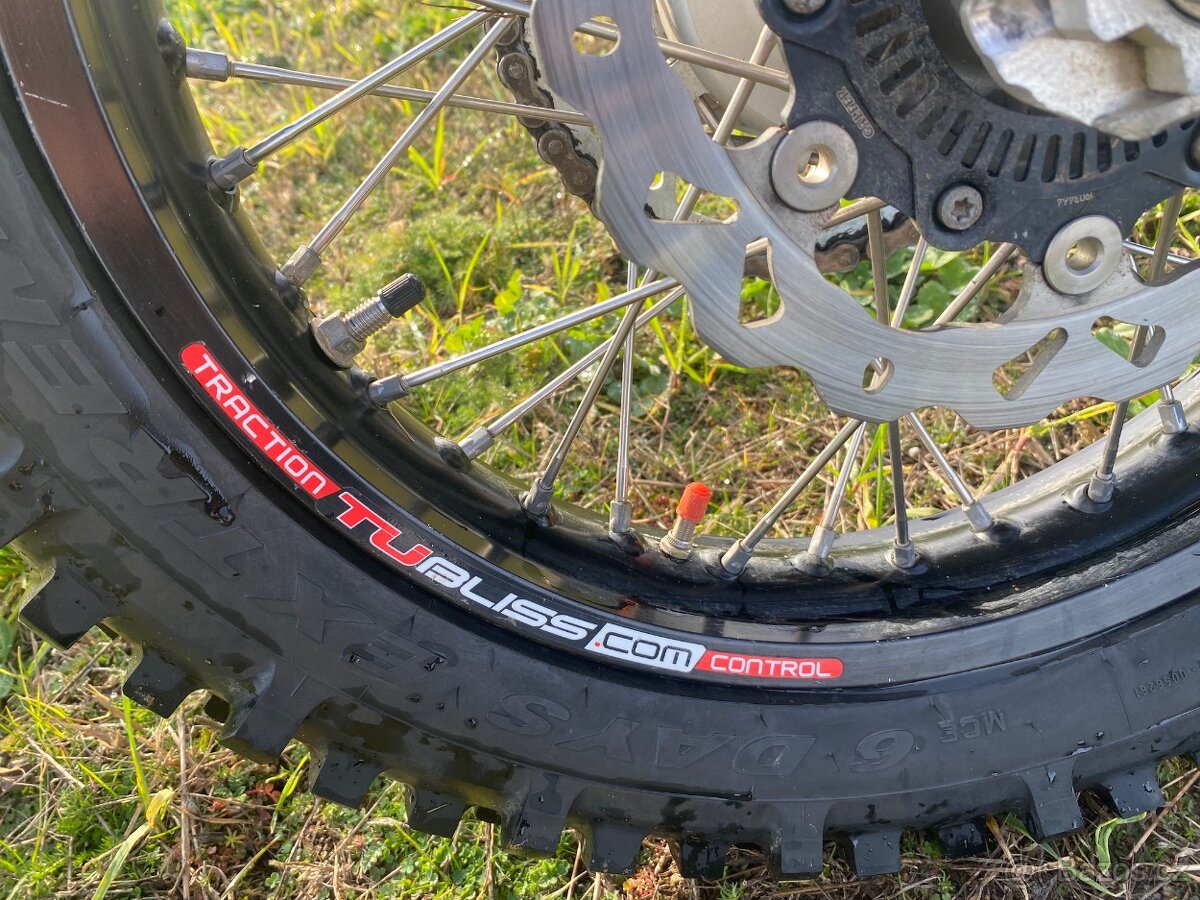 Husqvarna 701 Enduro Rally - 10