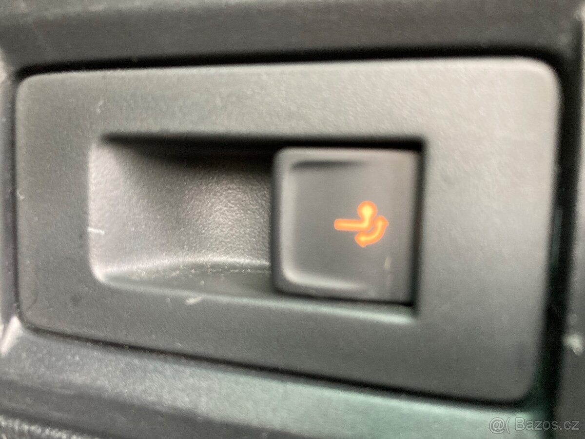 OCTAVIA IV,2.0TDI,110KW,DSG,MATRIX,NAVI,VÝHŘEV,TZ,KAMERA,TOP - 10