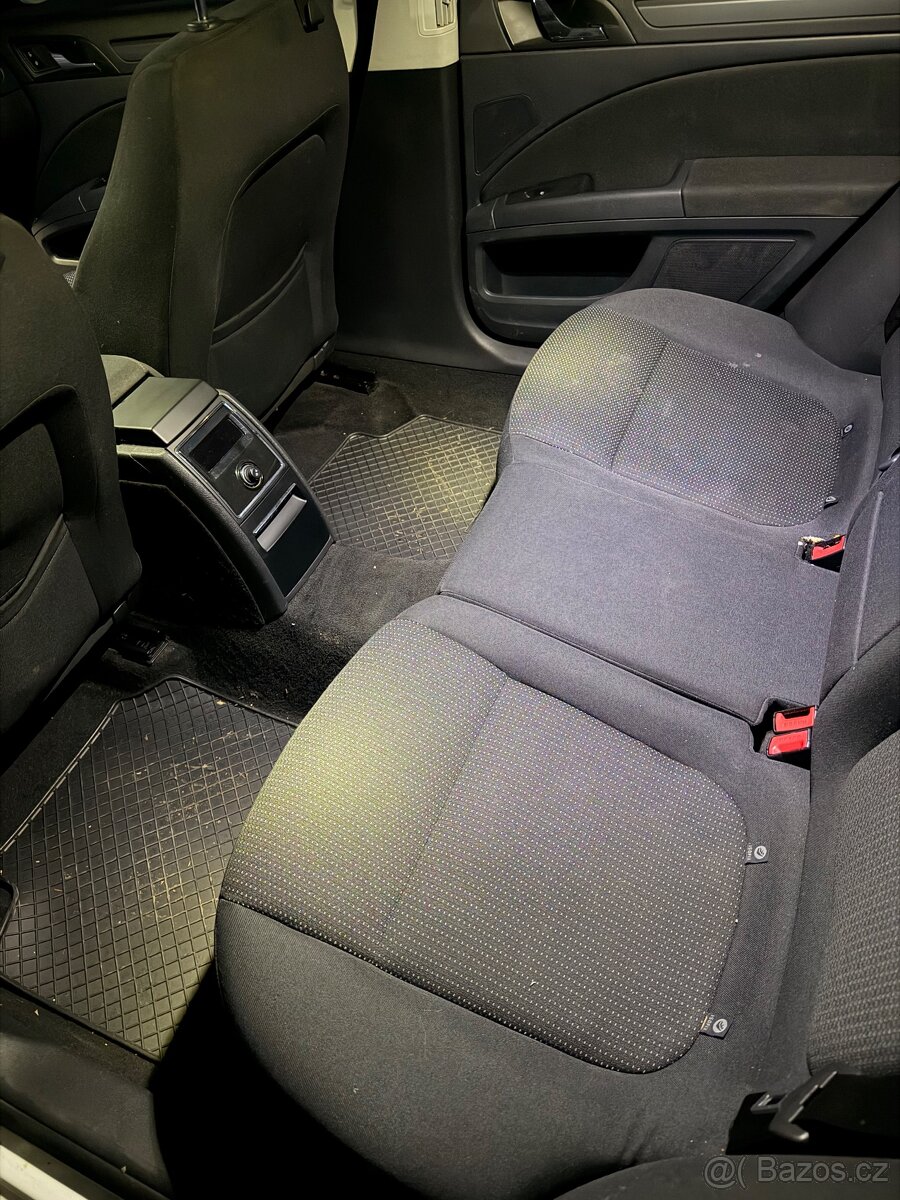 Škoda Superb combi 1.4tsi 92kw - 10