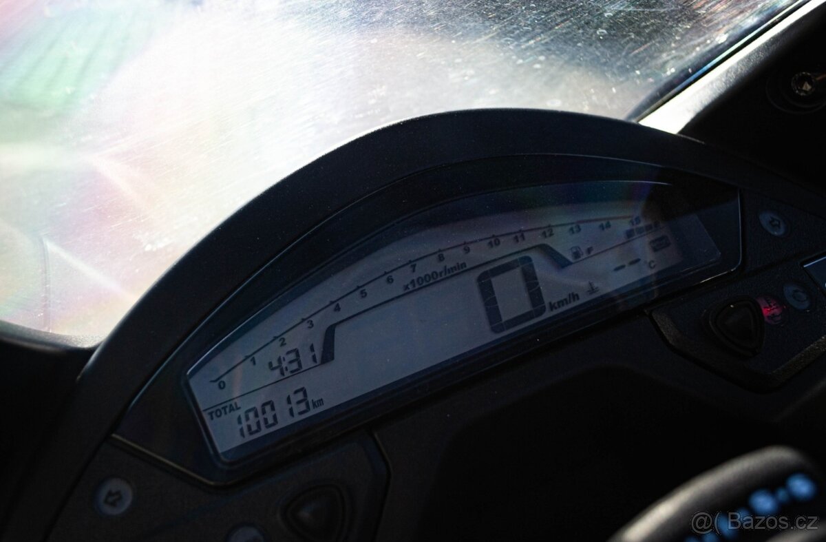 Honda CBR 600 F - 10