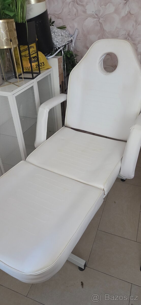 Kosmetické lehátko - 10