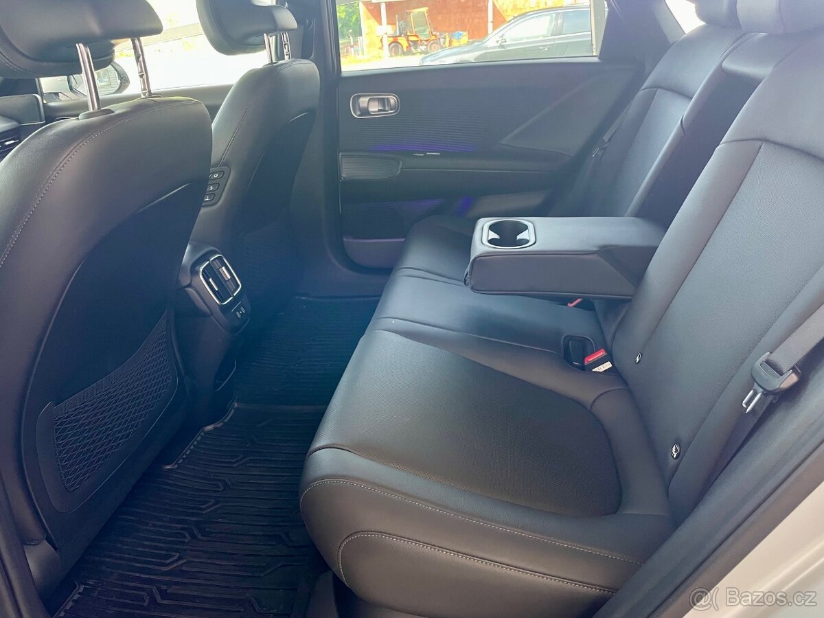 Hyundai Ioniq 6 168kW Style Premium 4x2 AT - 10