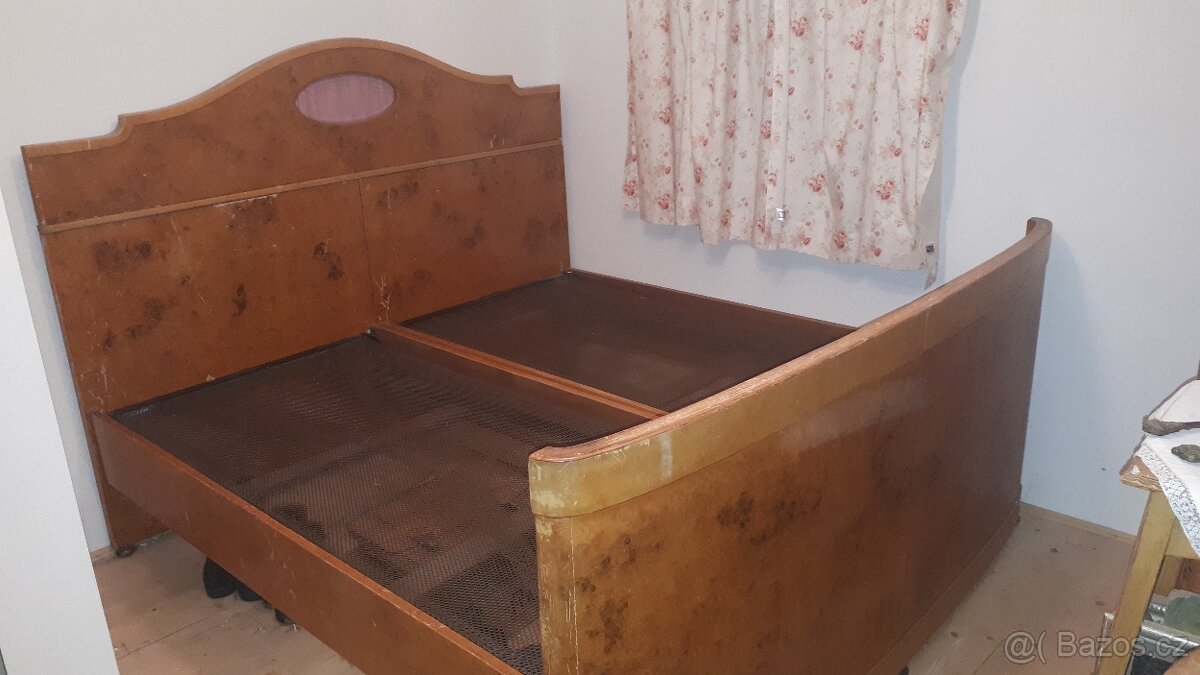 ložnice starožitná - 10