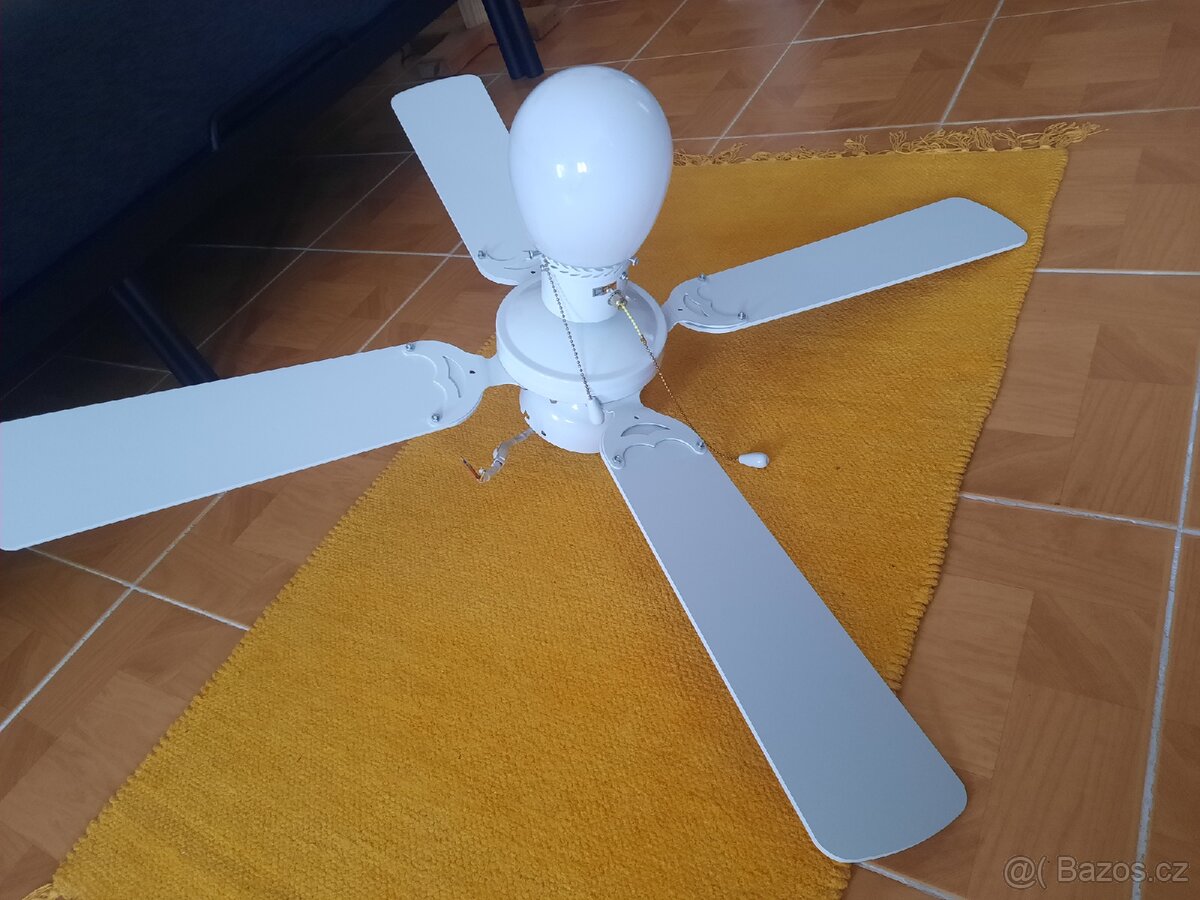 Madeira Stropní ventilátor se světlem 107cm Nový - 10