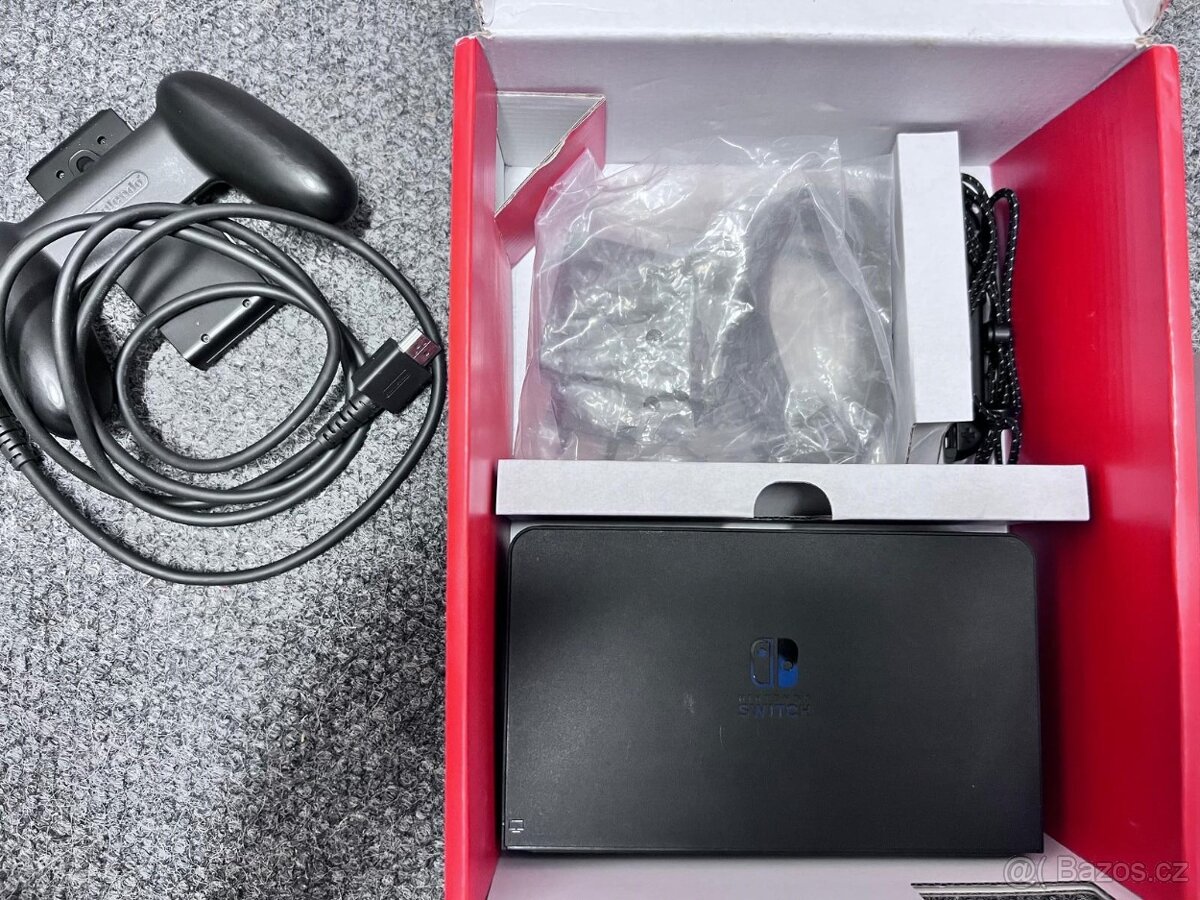 Nintendo Switch Pokémon Let’s Go Pikachu & Eevee Limited Edi - 10