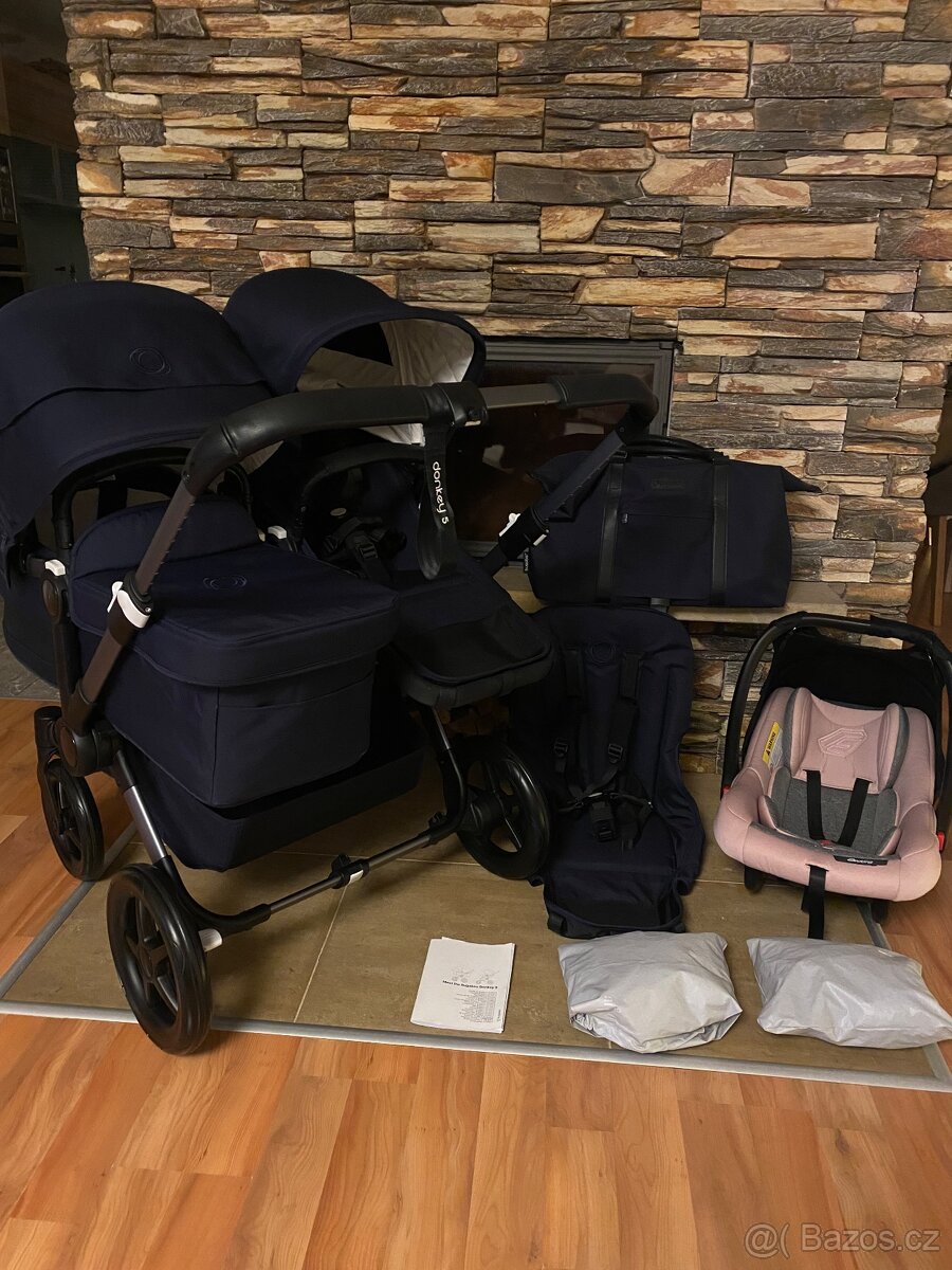 Aktuální model Bugaboo Donkey 5 Classic navy - 10