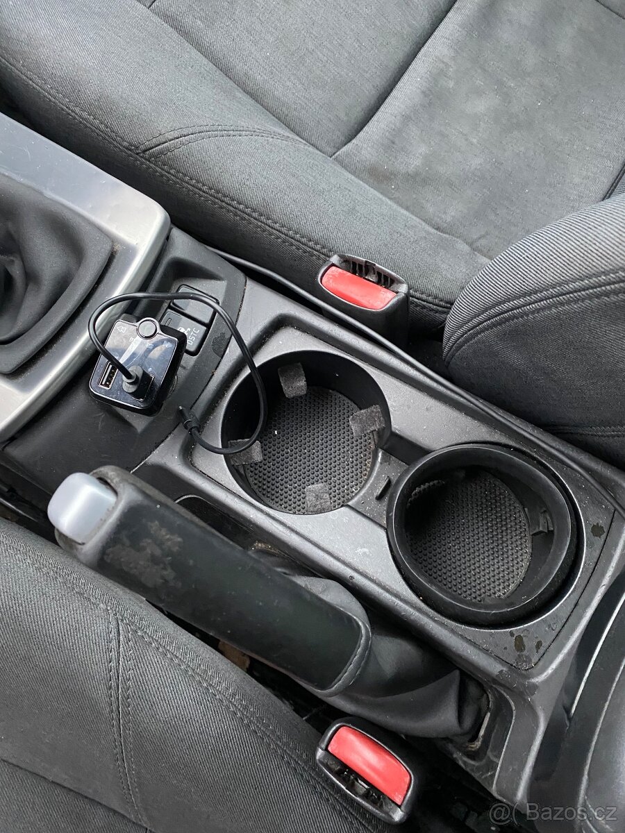 Volvo s40; 2.0 TDI (101 kW) - 10