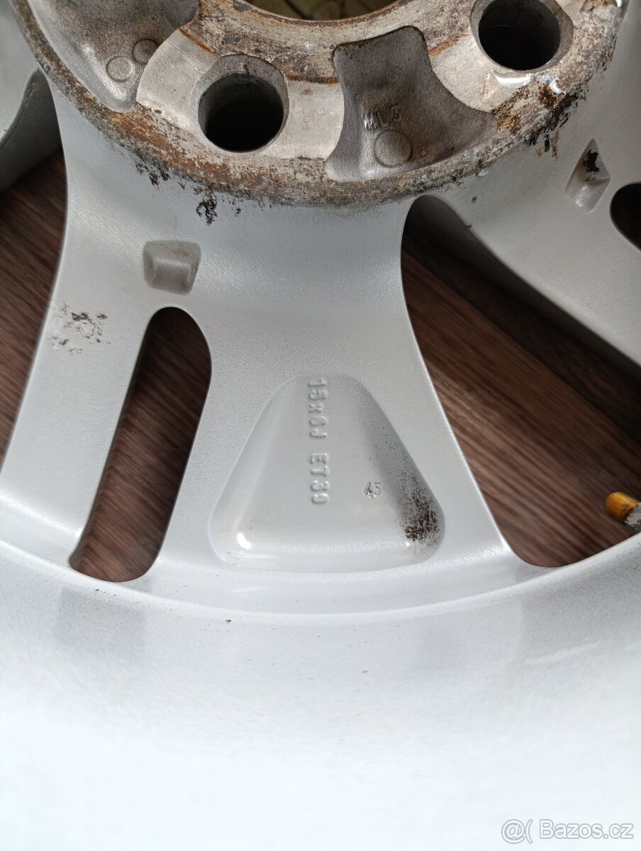 5x114,3 Toyota Auris 6Jx15 ET38 číslo alu HL47293 alu disky - 10