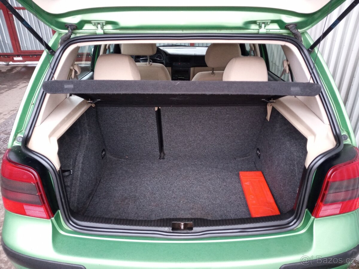 VW Golf 1,4 16V Nová STK - 10