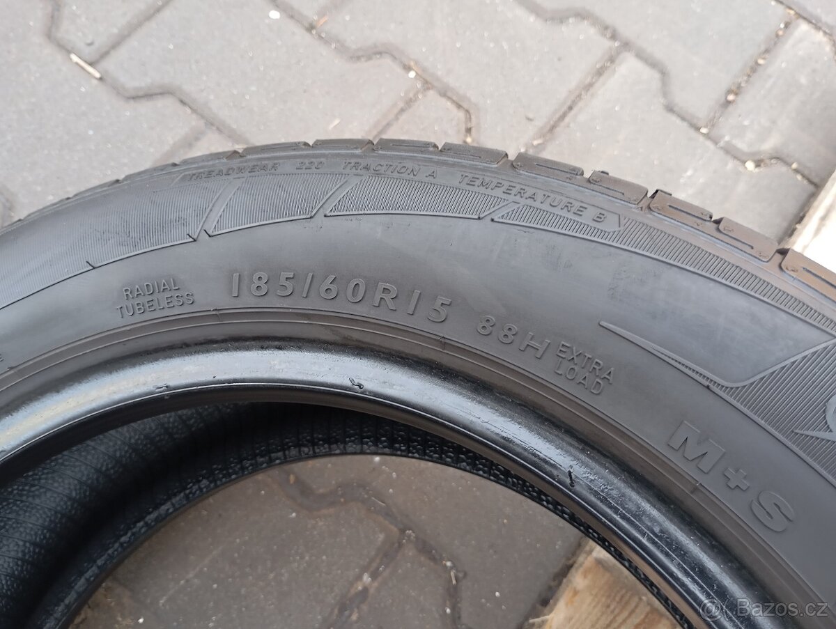 185/60/15 celoroční pneu dunlop - 10