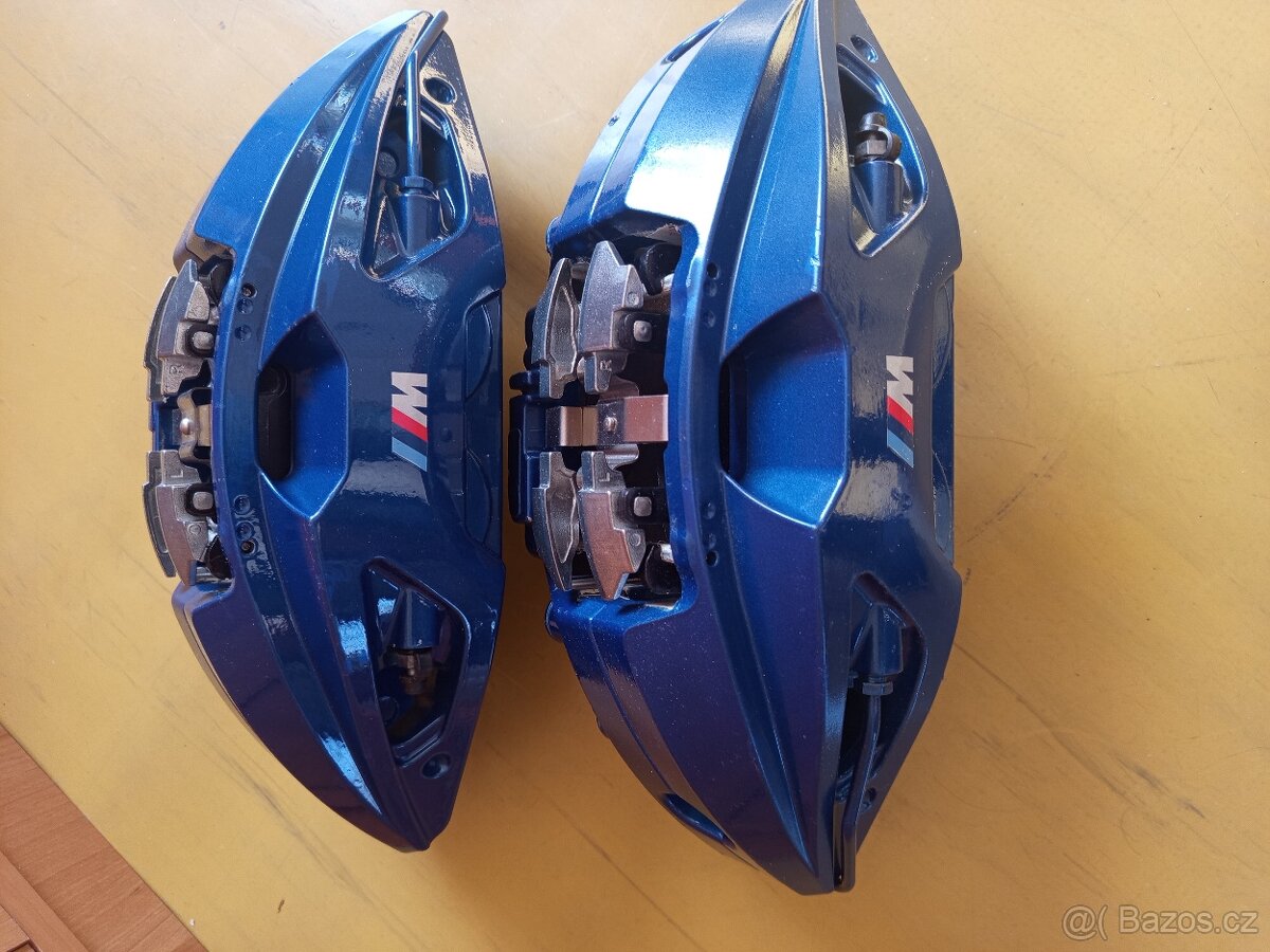 Třmeny originál BMW performance G20,30..... - 10