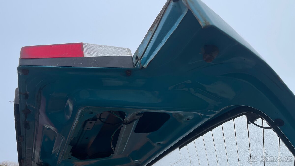 Prodám zbytky ND Škoda Favorit - 10