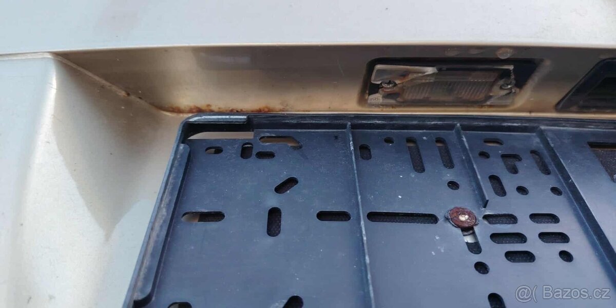 prodám 5.vrata na VW Golf 4 Variant a VW Bora Variant - 10