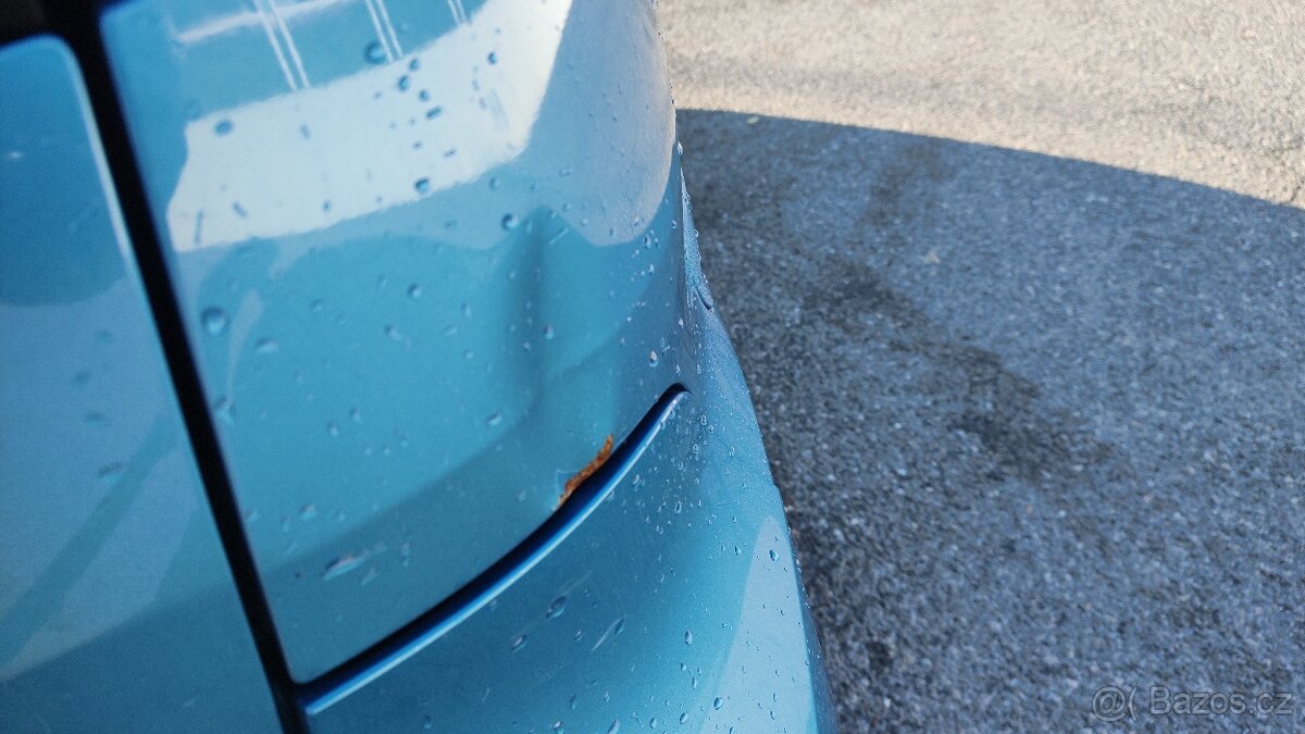 Peugeot iOn 2012 - 10