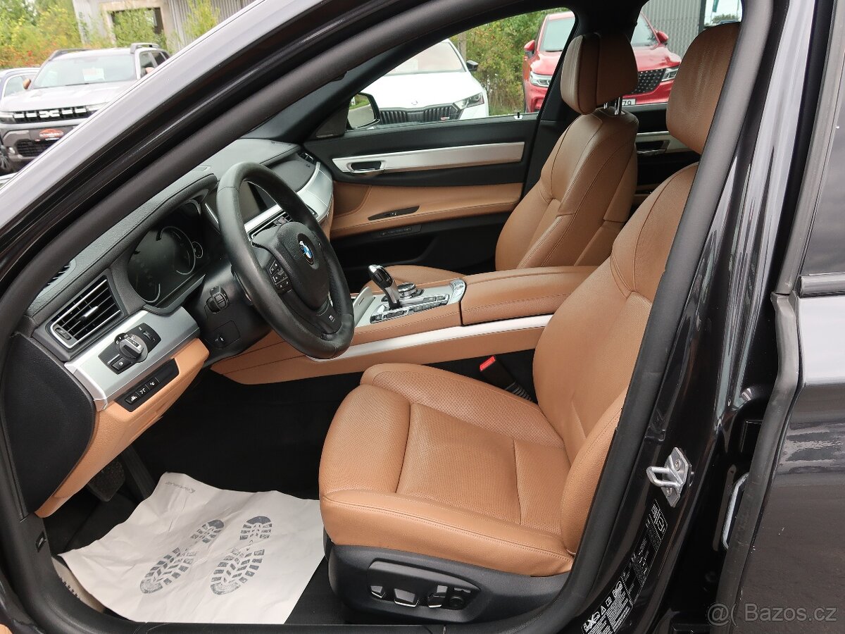 BMW 750d 750d,xDrive,280kW,1majČR,DPH - 10