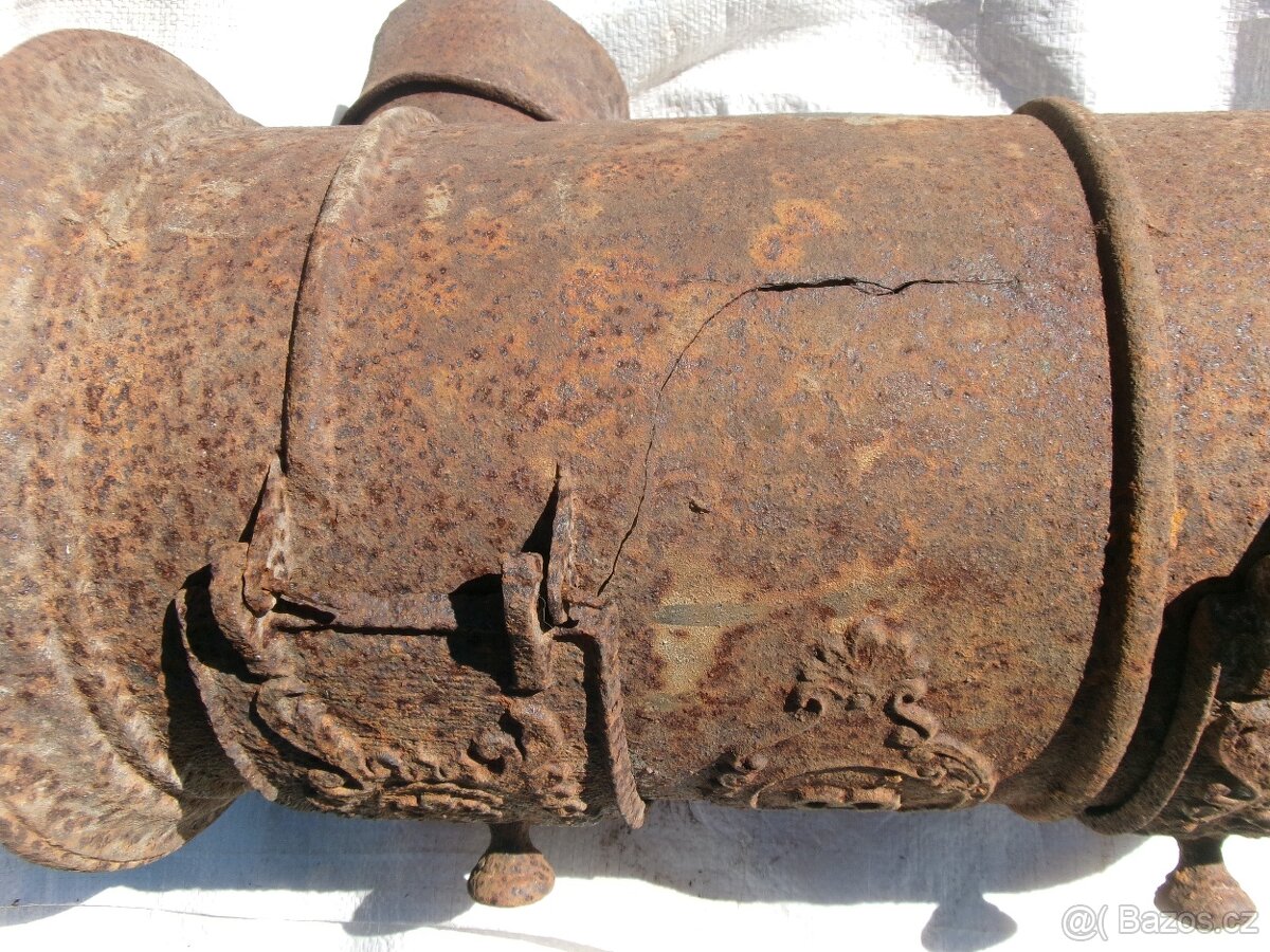 prodám malé zdobené itinové kamínka bubínky č.3. a další - 10