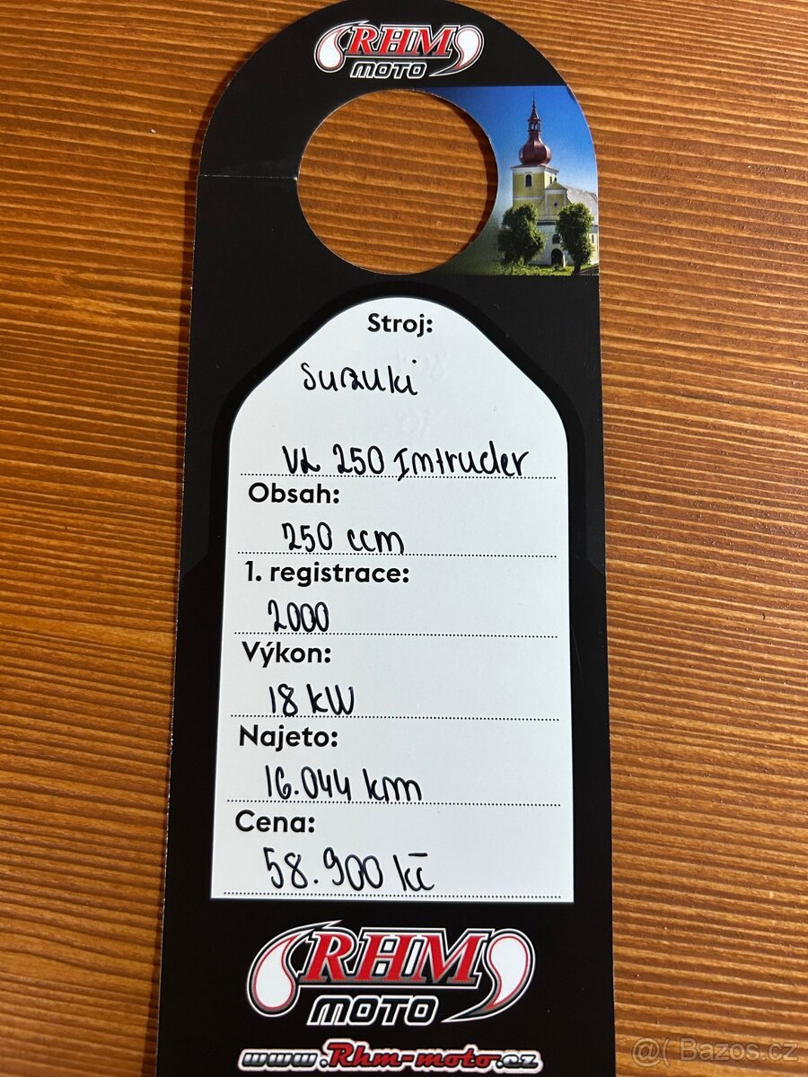 Suzuki VL250 Intruder - 10