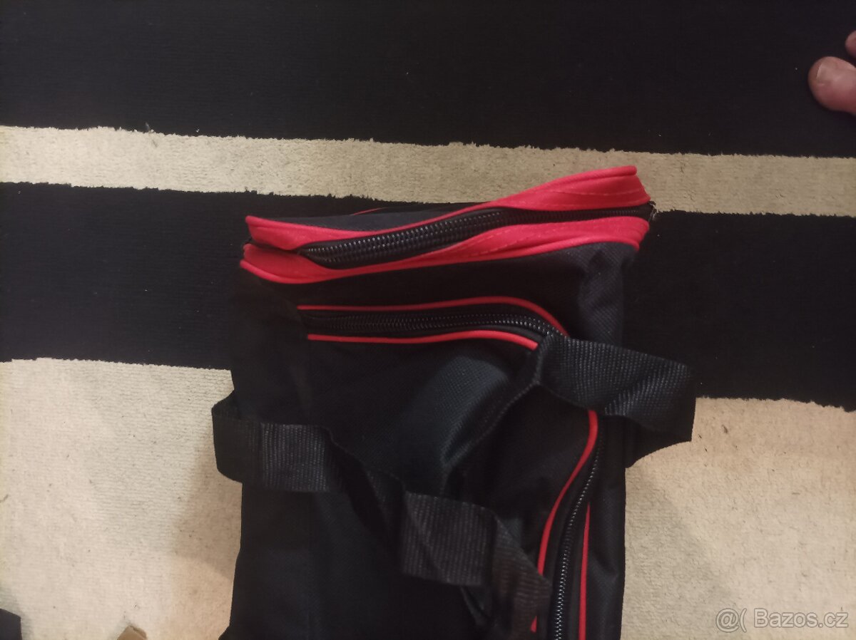 Batohy a příruční tašky - 10