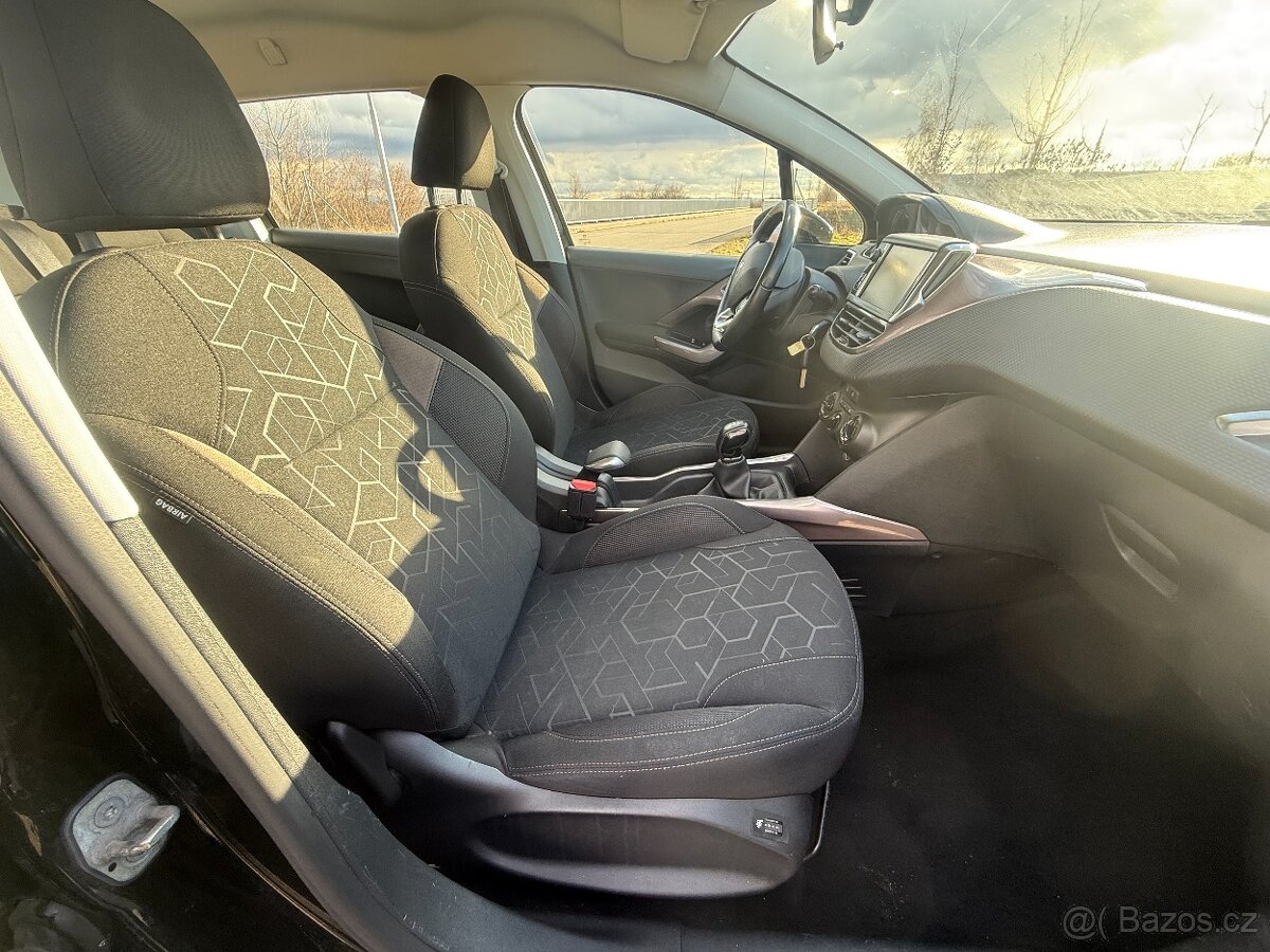 Peugeot 2008 1,2 benzin stk 05/2027 - 10