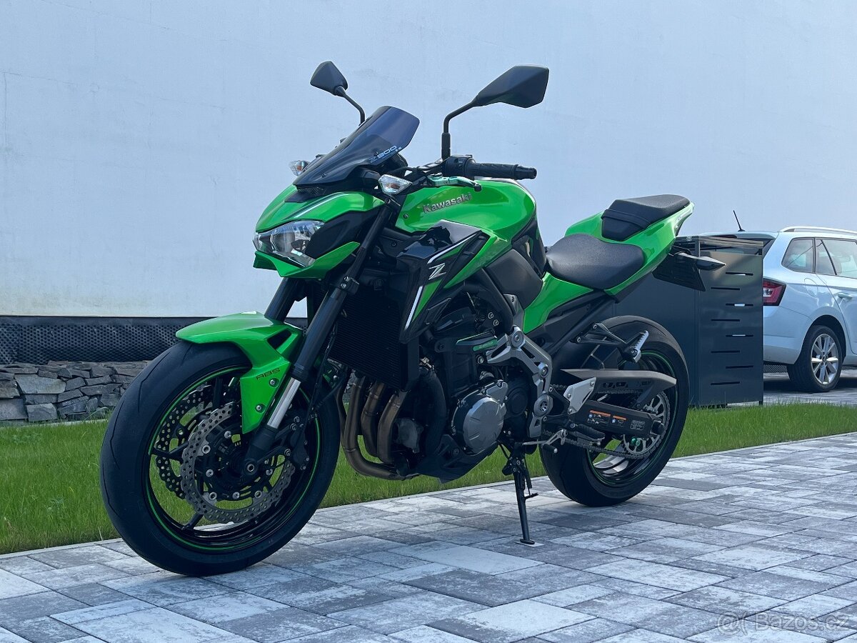 Kawasaki Z900 - 10