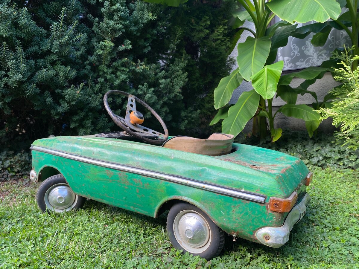 Šlapací Moskvič - 10