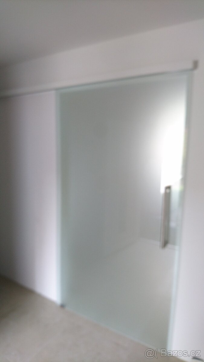 Sklene dvere pricky a sprchy - 10