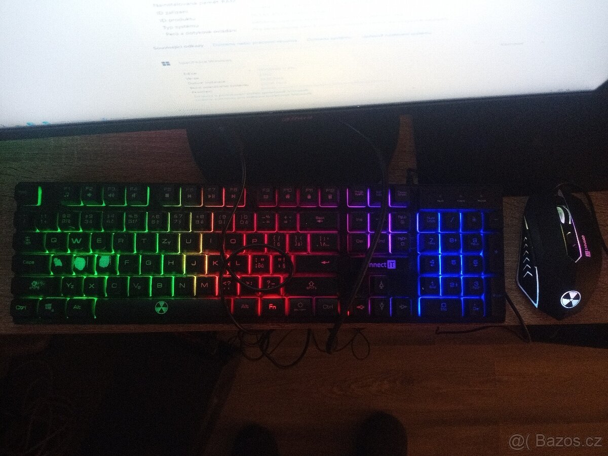 Prodám stolní PC s příslušenstvím. - 10