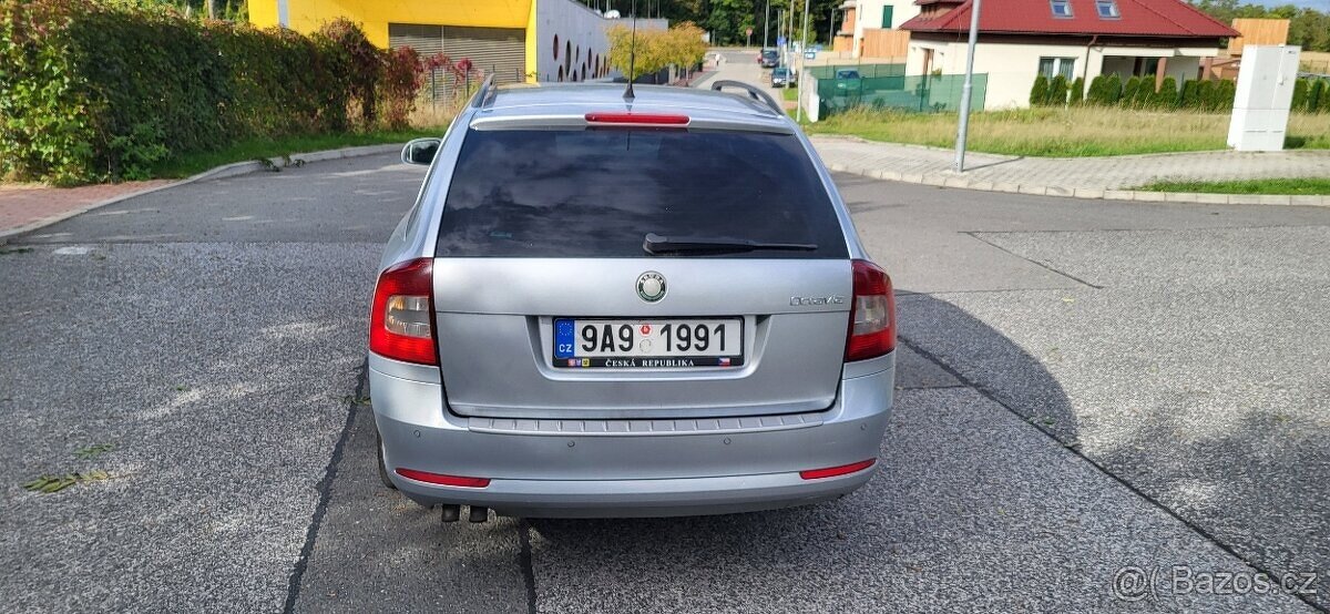 Škoda Octavia combi 1.9TDI 77kW Elegance Plus Facelif-CZ-TOP - 10