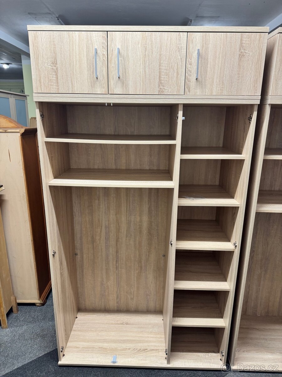 1x Krásná vysoká šatní skřín s nástavbou dub Sonoma - 10