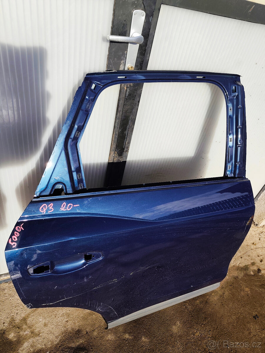 Audi Q3, 2.0TDI náhradní díly a dveře. - 10