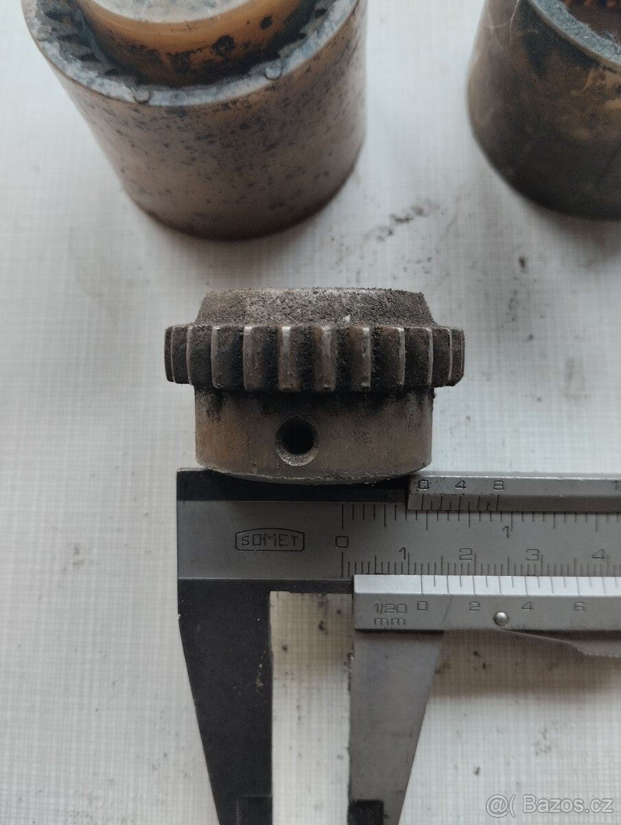 Spojky k elektromotorům - 10