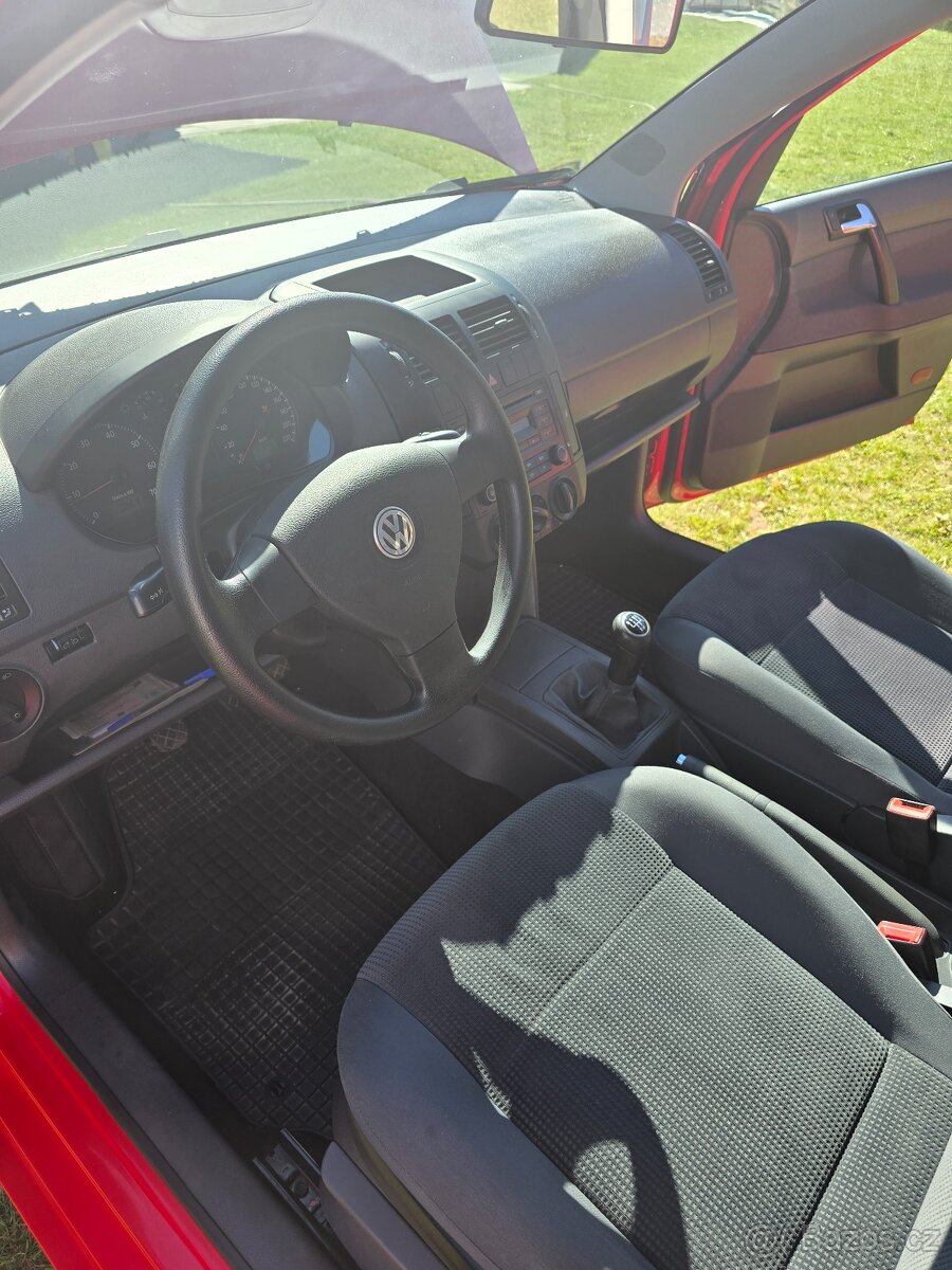 Prodám Volkswagen Polo 1,2 - 10