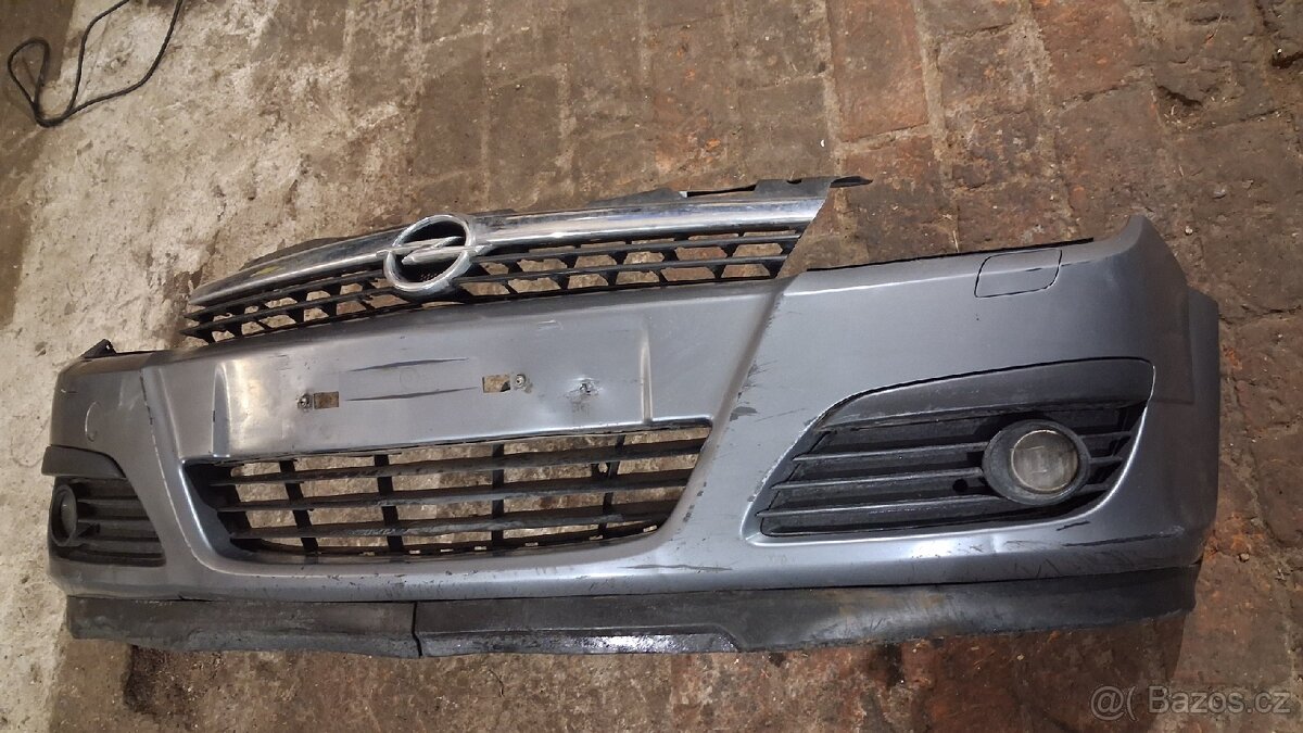 Opel Astra C, přední nárazník, světla, blatníky - 10