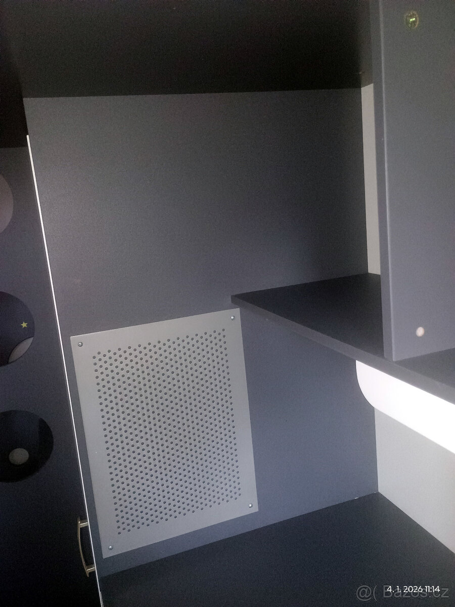 Patrová postel s psacím stolem a skříní - 10