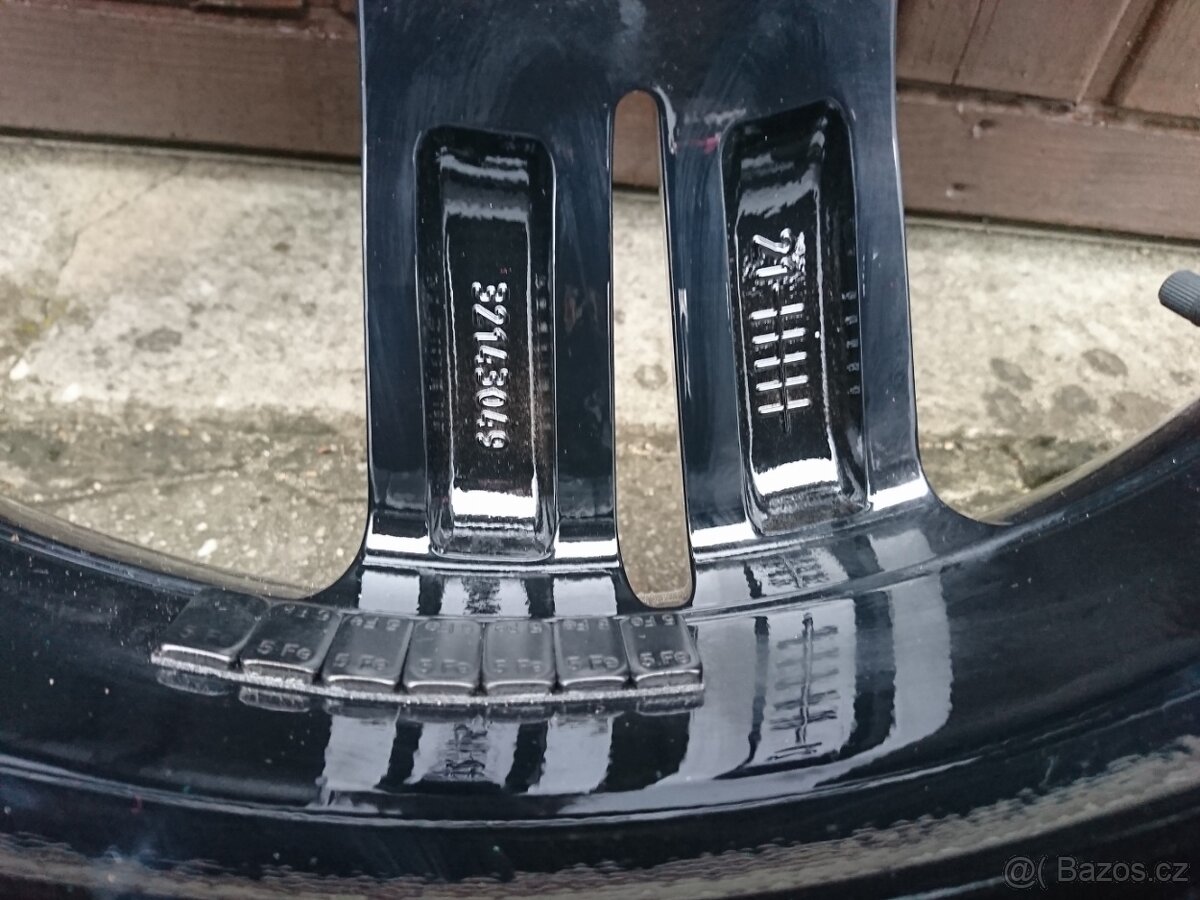 VOLVO V 60 S60 originalni alu kola 19" zimní pneu 235/40/19 - 10