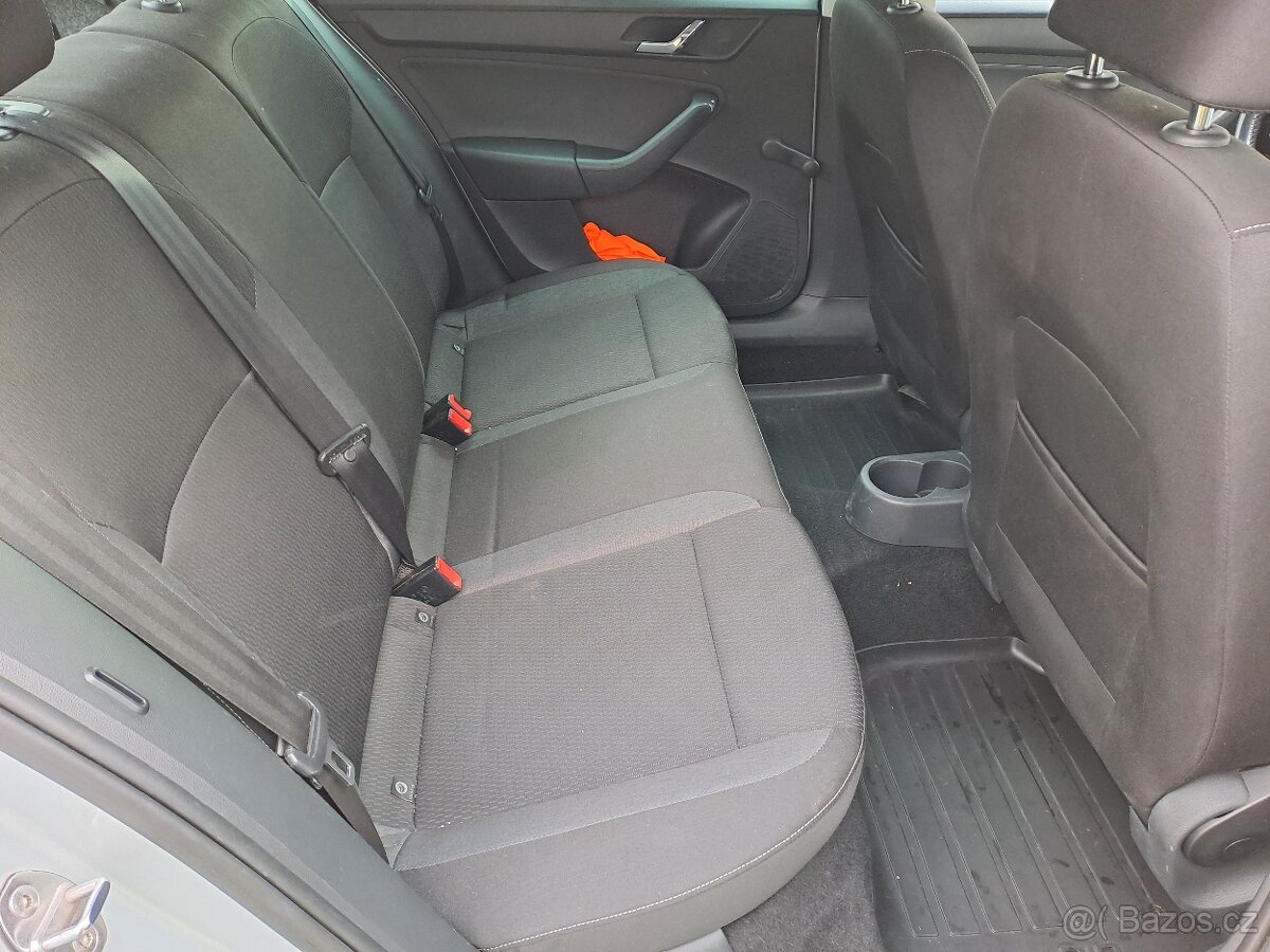 Škoda Rapid 1,6 TDI, 1.majitel - 10