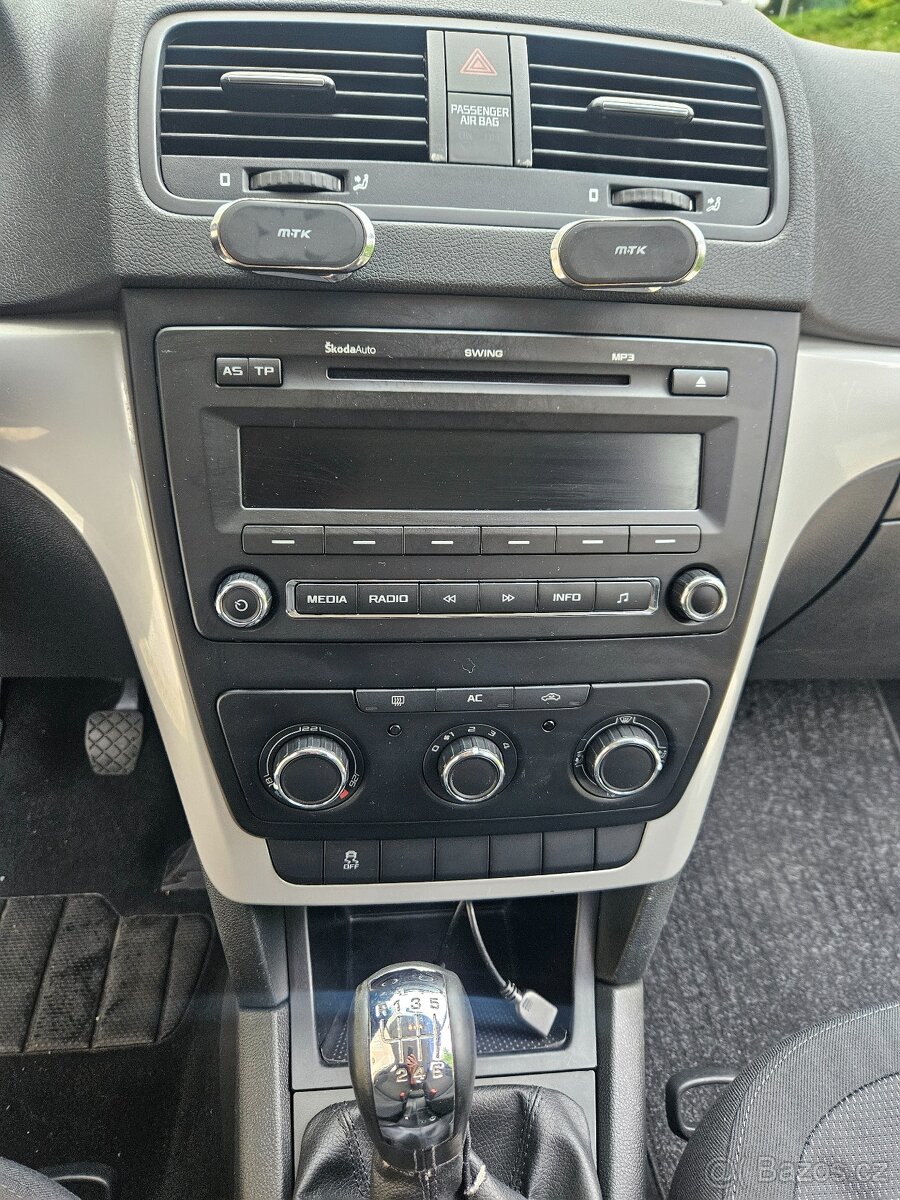 Škoda Yeti 1.2 TSI 2010 BEZ KOROZE Nový řetěz+servis+STK - 10