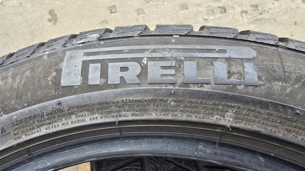 Zimní pneu 255/45/19 Pirelli - 10