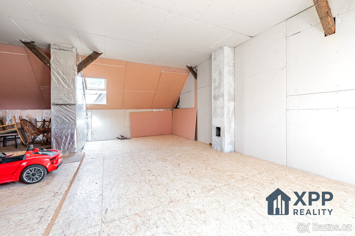 Prodej rodinného domu 132 m², pozemek 122 m² - 10